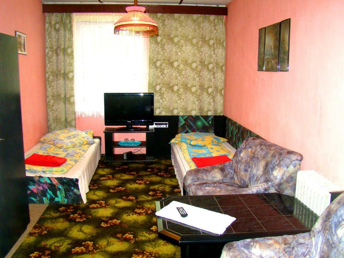 Hotel Osrodek Wypoczynkowy Oaza Kuznica Zbaska Esterno foto