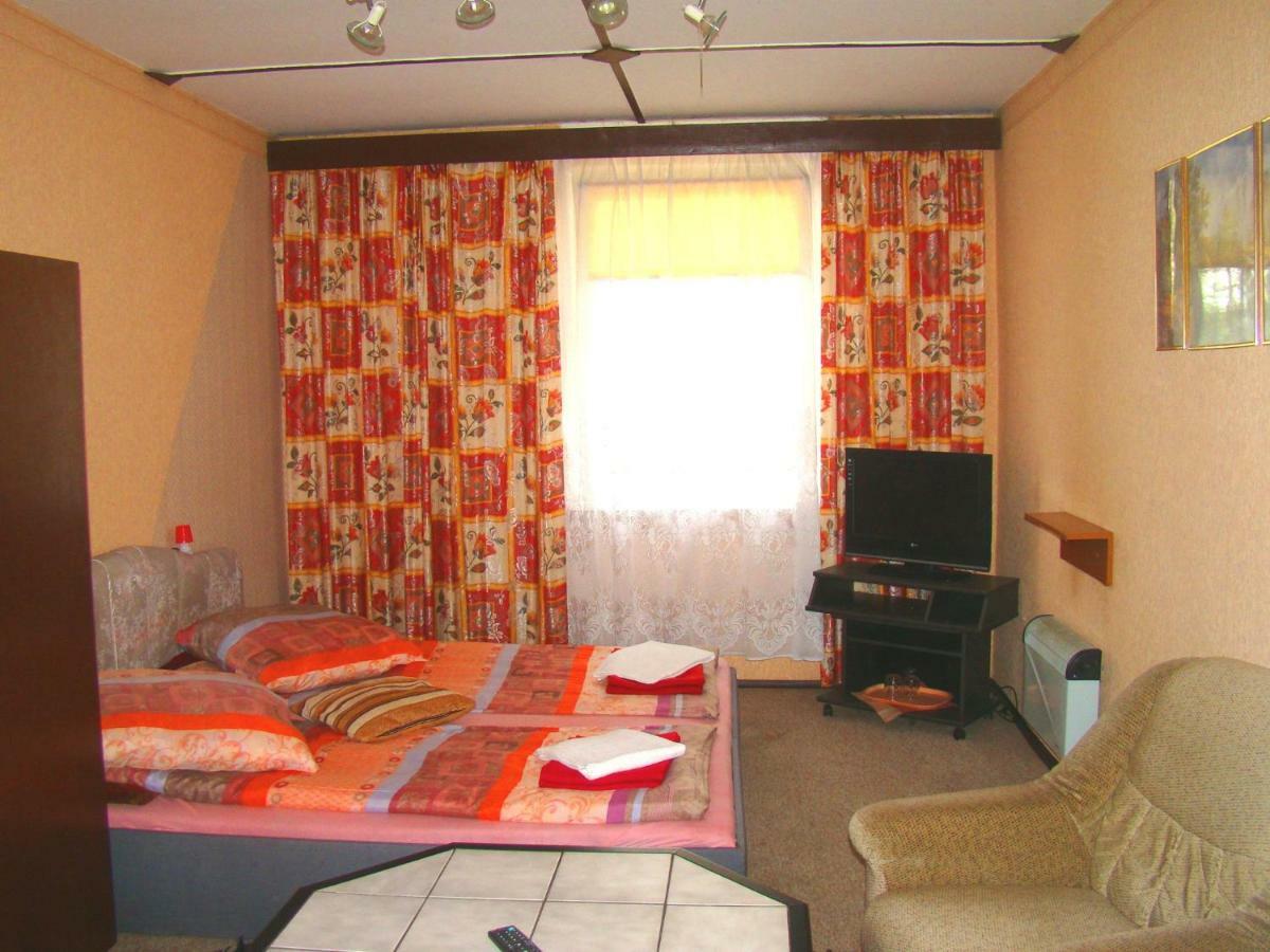 Hotel Osrodek Wypoczynkowy Oaza Kuznica Zbaska Esterno foto